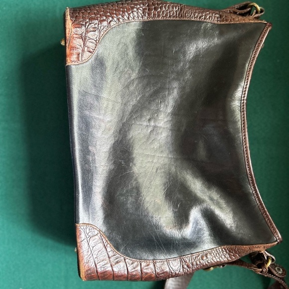 Brahmin Glossy Black and Textured Brown Shoulder Bag - Picture 4 of 15